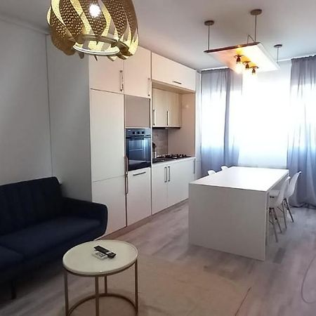 בוקרשט Preciziei 1Br Luxury Apartment With Fast Wifi, Self Check In And Parking מראה חיצוני תמונה