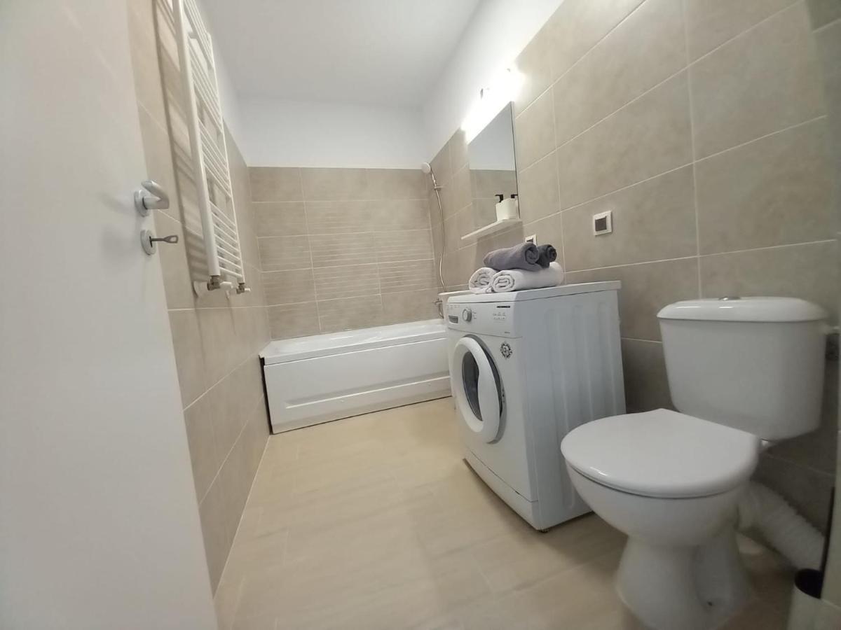 בוקרשט Preciziei 1Br Luxury Apartment With Fast Wifi, Self Check In And Parking מראה חיצוני תמונה