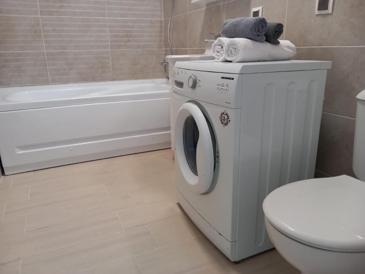 בוקרשט Preciziei 1Br Luxury Apartment With Fast Wifi, Self Check In And Parking מראה חיצוני תמונה